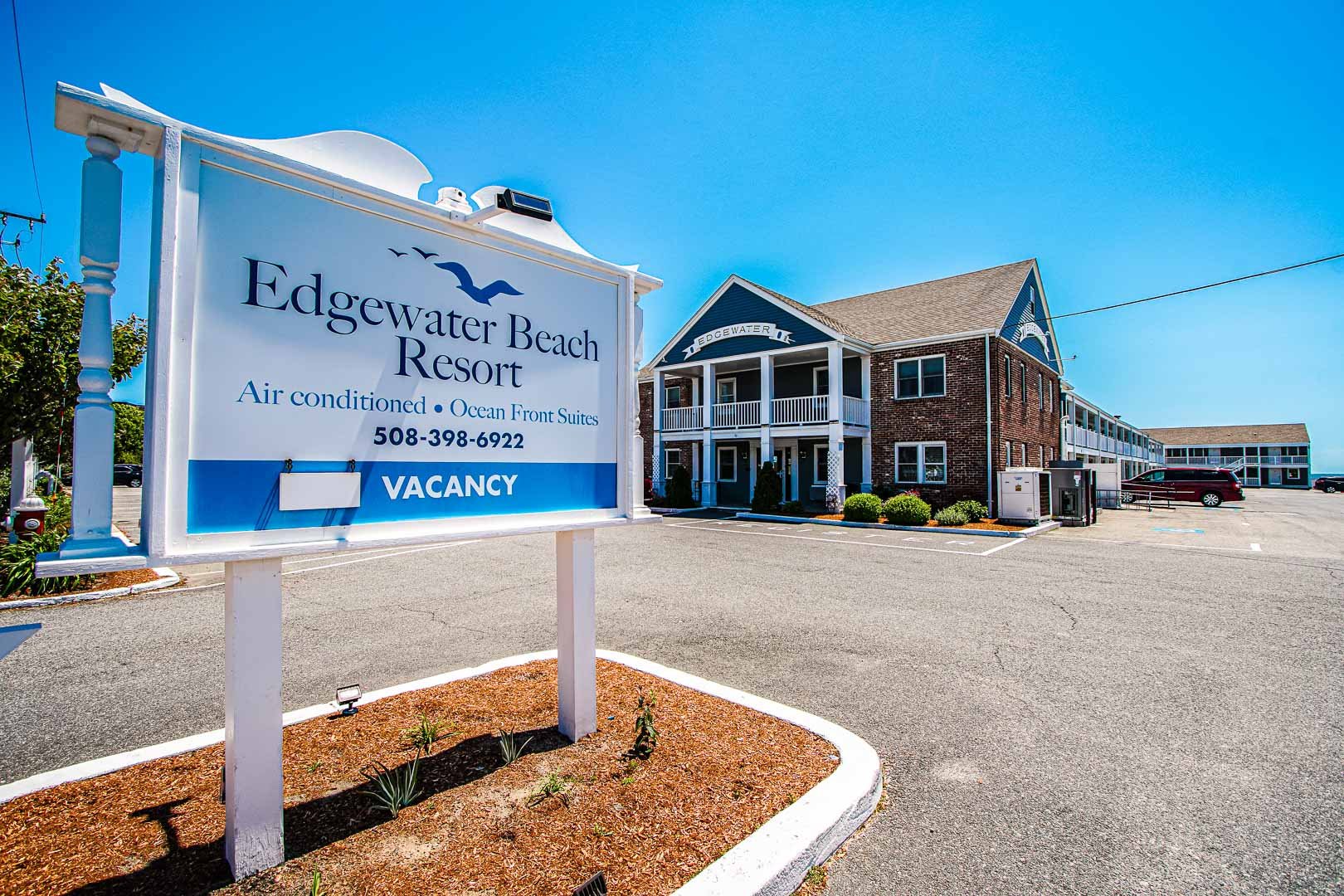 Edgewater-Beach-Resort-01