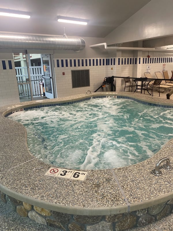 indoor hot tub - complete-1-1